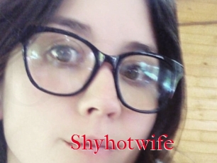 Shyhotwife